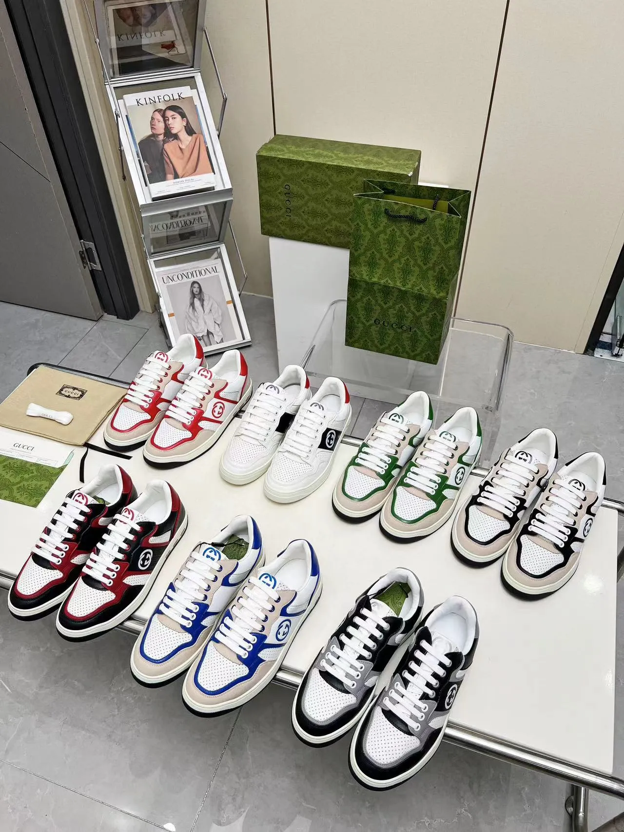 P620 💞💞Gucci G Home’s latest popular sports shoes, couple’s style, casual, retro white shoes 🌸🌸🌸 New popular series. The exquisite and compact interlocking double G logo romantically interprets the aesthetic concept of this series. Made of off-white leather, retro inspiration is cleverly blended into the sneaker design to reinterpret the brand logo. Exquisitely packaged at the delivery counter 🛍📦 ▪️Fabric: Original custom-made imported first-layer cowhide leather ▪️Lining: Original custom-made imported cowhide lining ▪️Outsole: Original molded two-color TPU outsole ▪️Size: Women's 35-40 / Men's 39-45